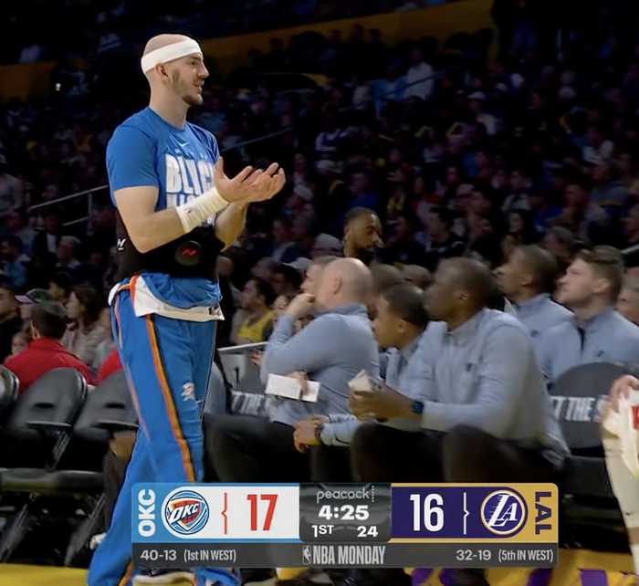 雷霆反超湖人，詹姆斯需控制失误